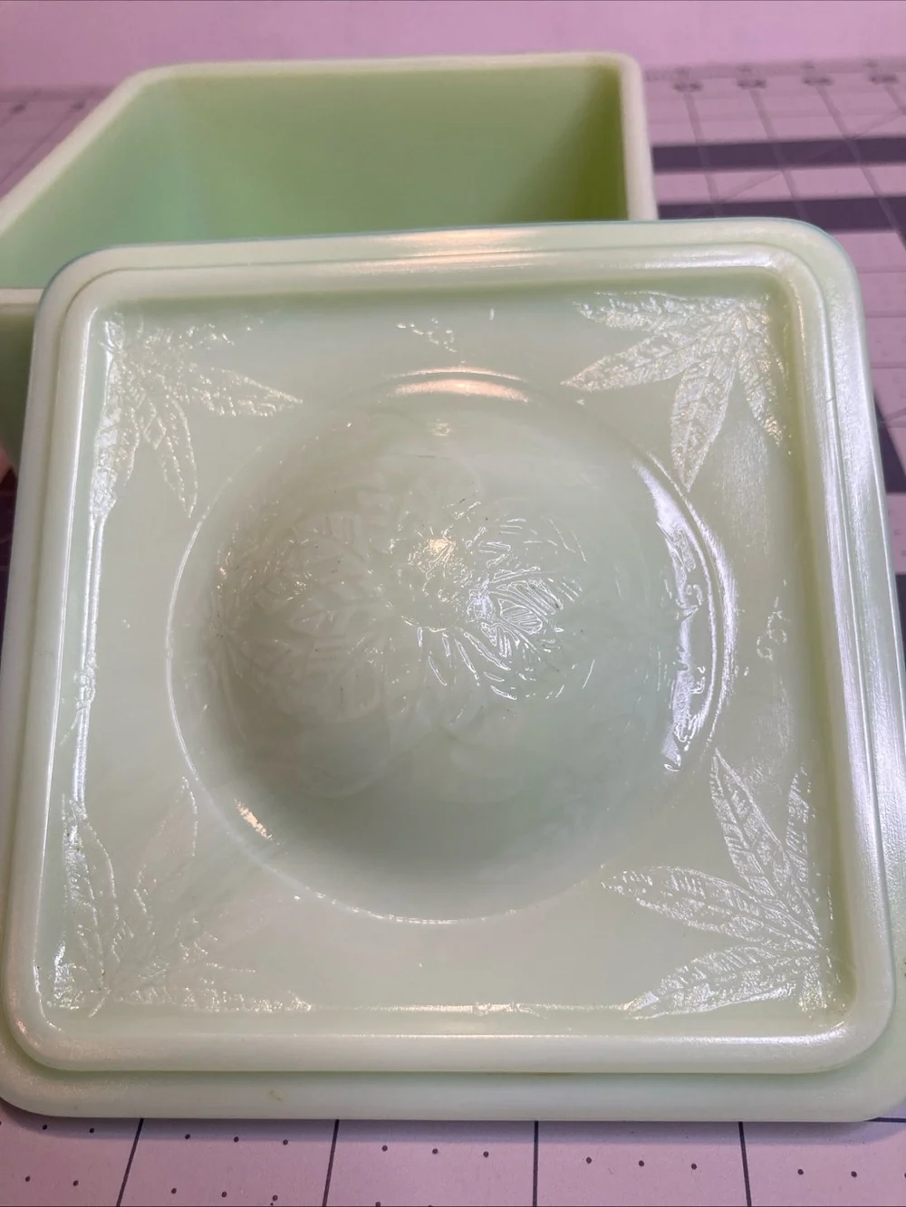 Vintage Jeanette Jadeite Refrigerator Container Dish 4.5”x4.5” Poinsettia Design